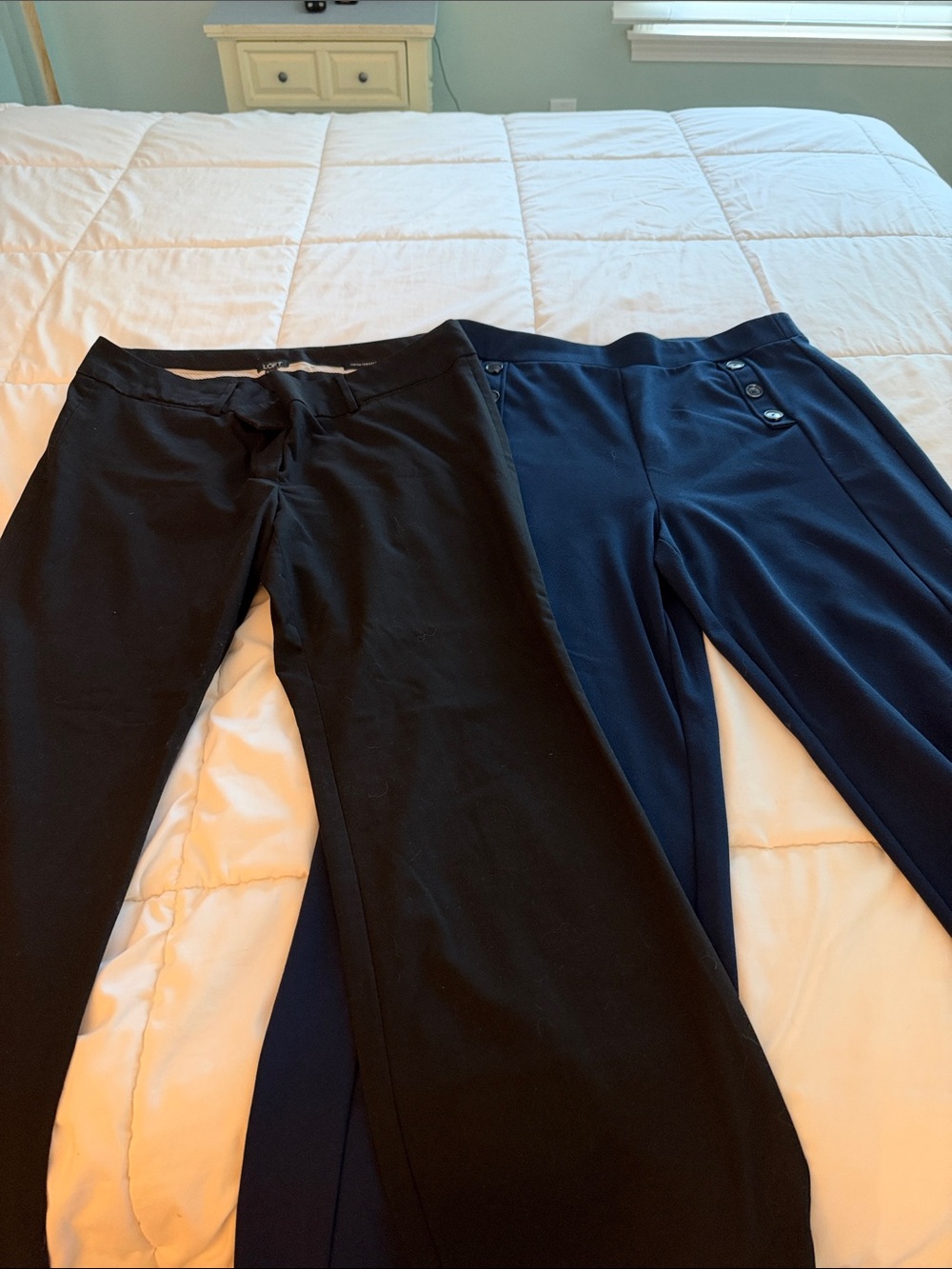 LOFT Women's Black and Navy Wide Leg trousers